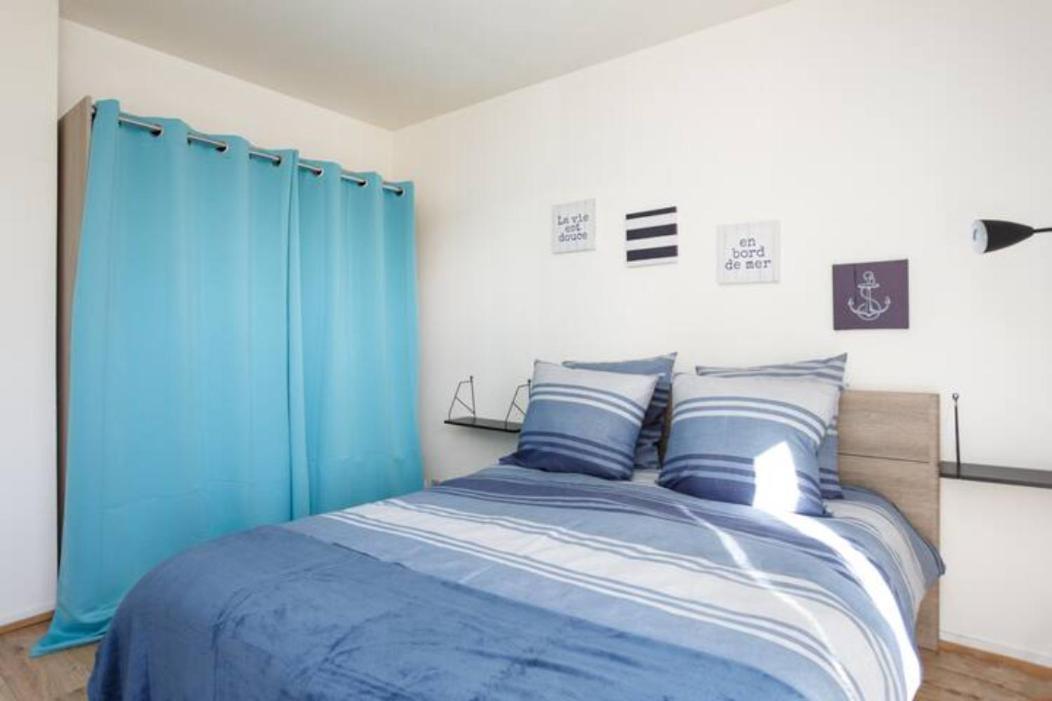 Appartement Cozy : 10/15 Min Des Champs Elysee Sartrouville Luaran gambar